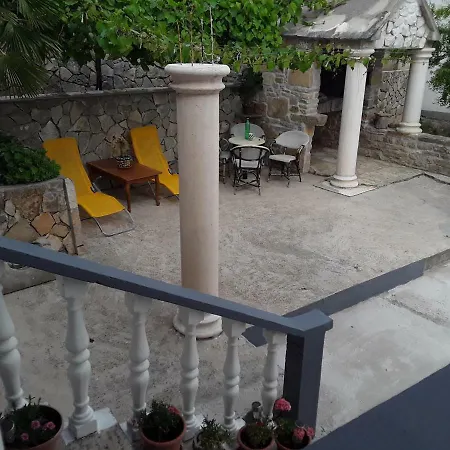 Kuca Za Odmor Krka Tatil Evi *
